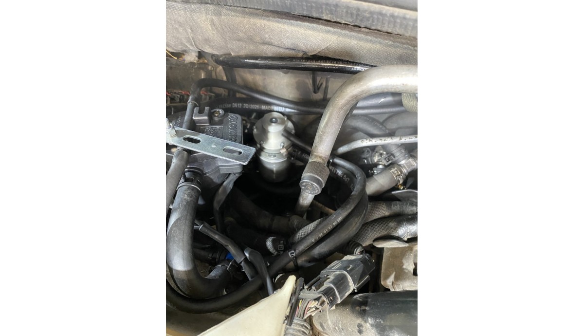 Установка ГБО на JEEP COMMANDER 2008 5.7 HEMI