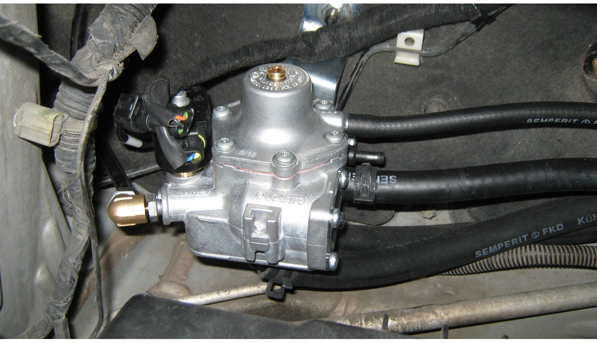 Установка ГБО на Mitsubishi Colt 1.3 2008