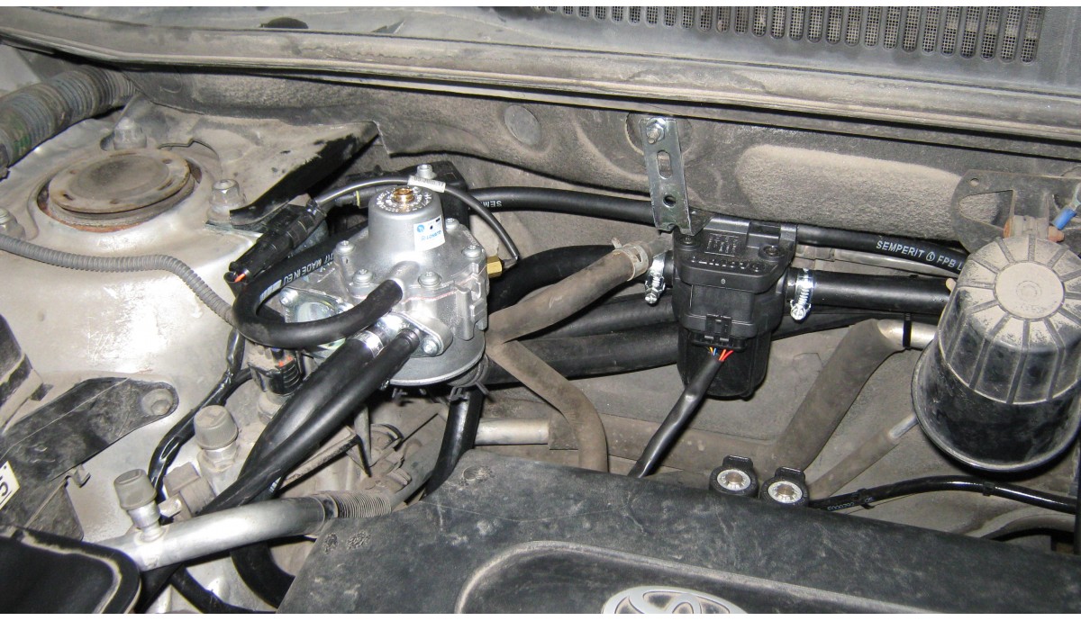 Установка ГБО на Toyota Rav4 2.4 2006 