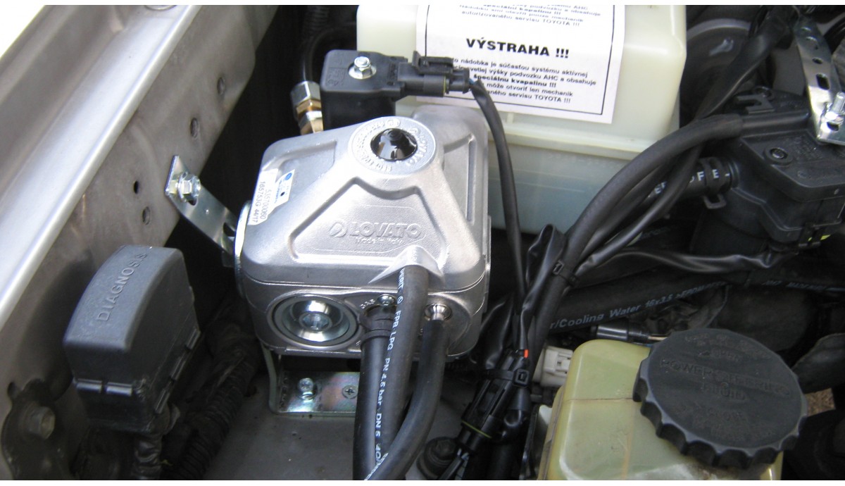 Установка ГБО на Toyota Land Cruiser 4.7 2002