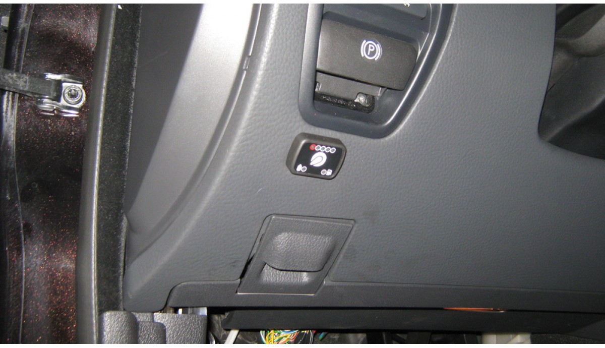 Установка ГБО на VOLVO  XC90 3.2 2013